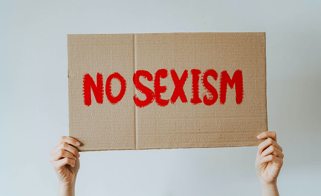 no sexism message on cardboard