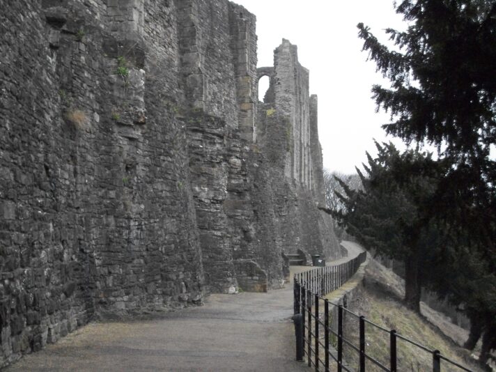CASTLE WALK