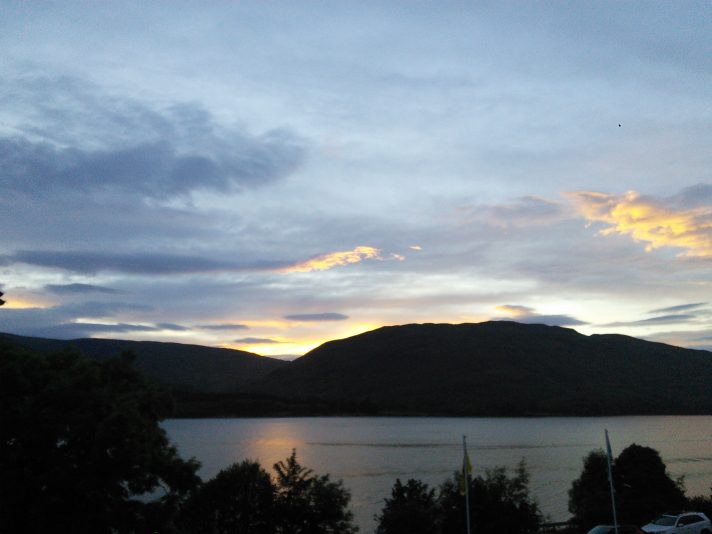 SUNSET LOCH LINNEA