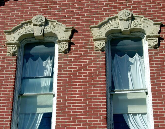 BRICK WINDOWS_face26