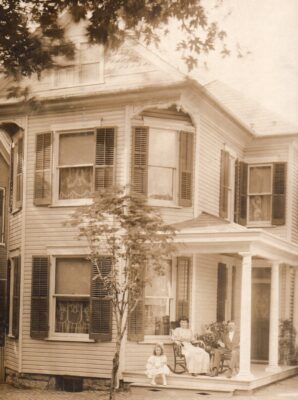 Ione , Rylie, & Jacob Crunkilton 1910